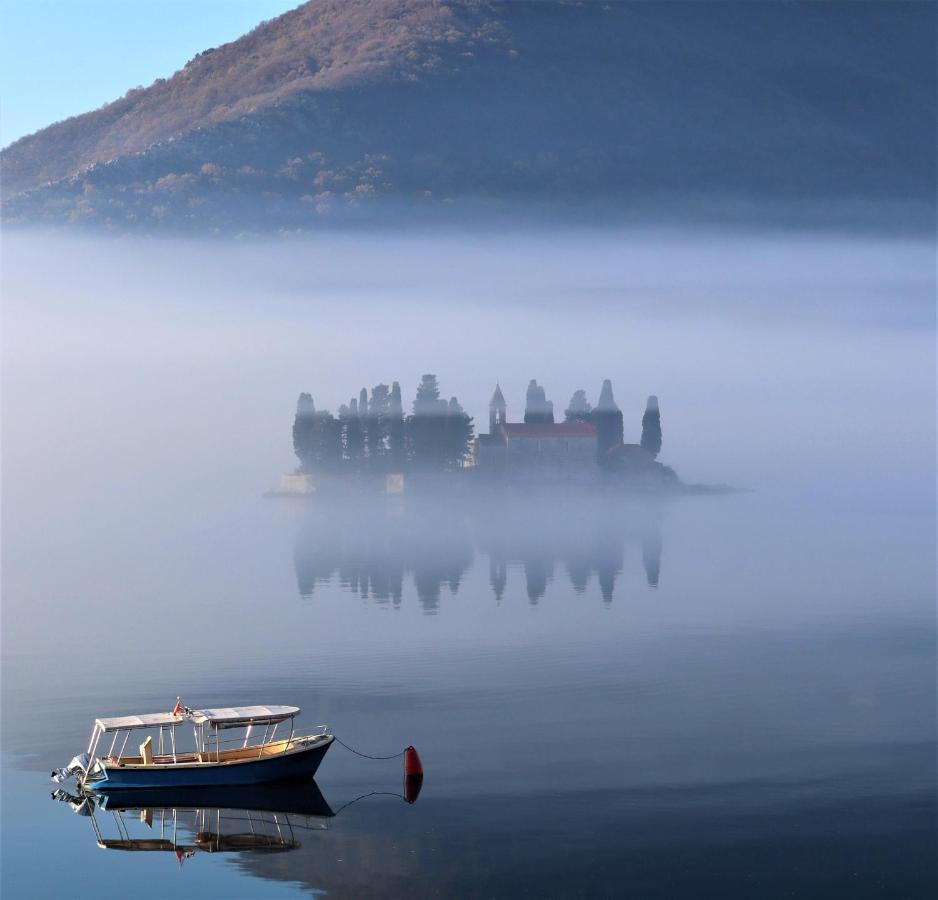 Guesthouse Žmukić Perast Eksteriør billede