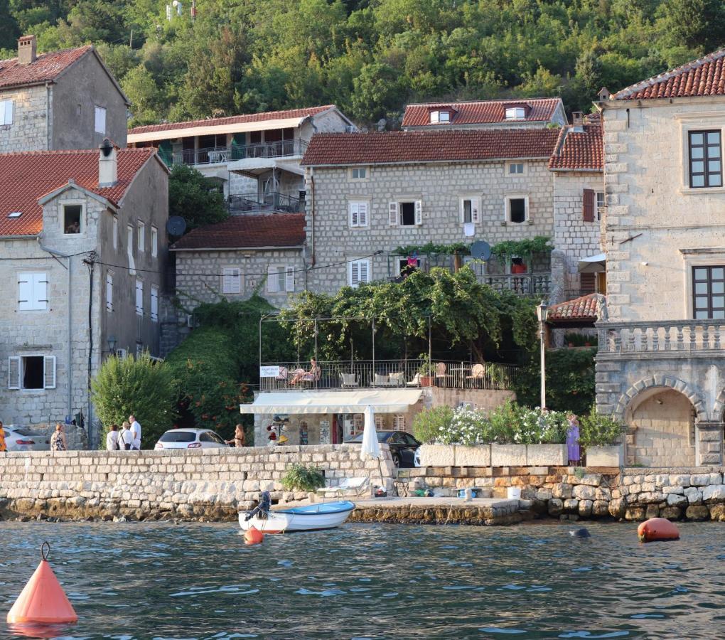 Guesthouse Žmukić Perast Eksteriør billede